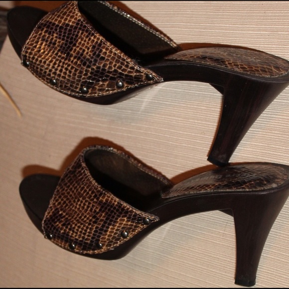 Snakeskin print slip on open toe sandal heels - Picture 4 of 5